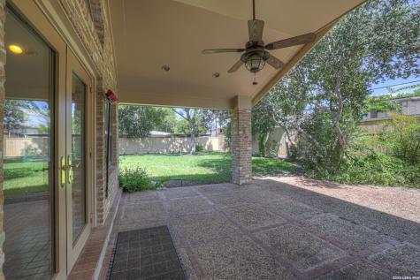 211 Royal Oaks San Antonio TX 78209