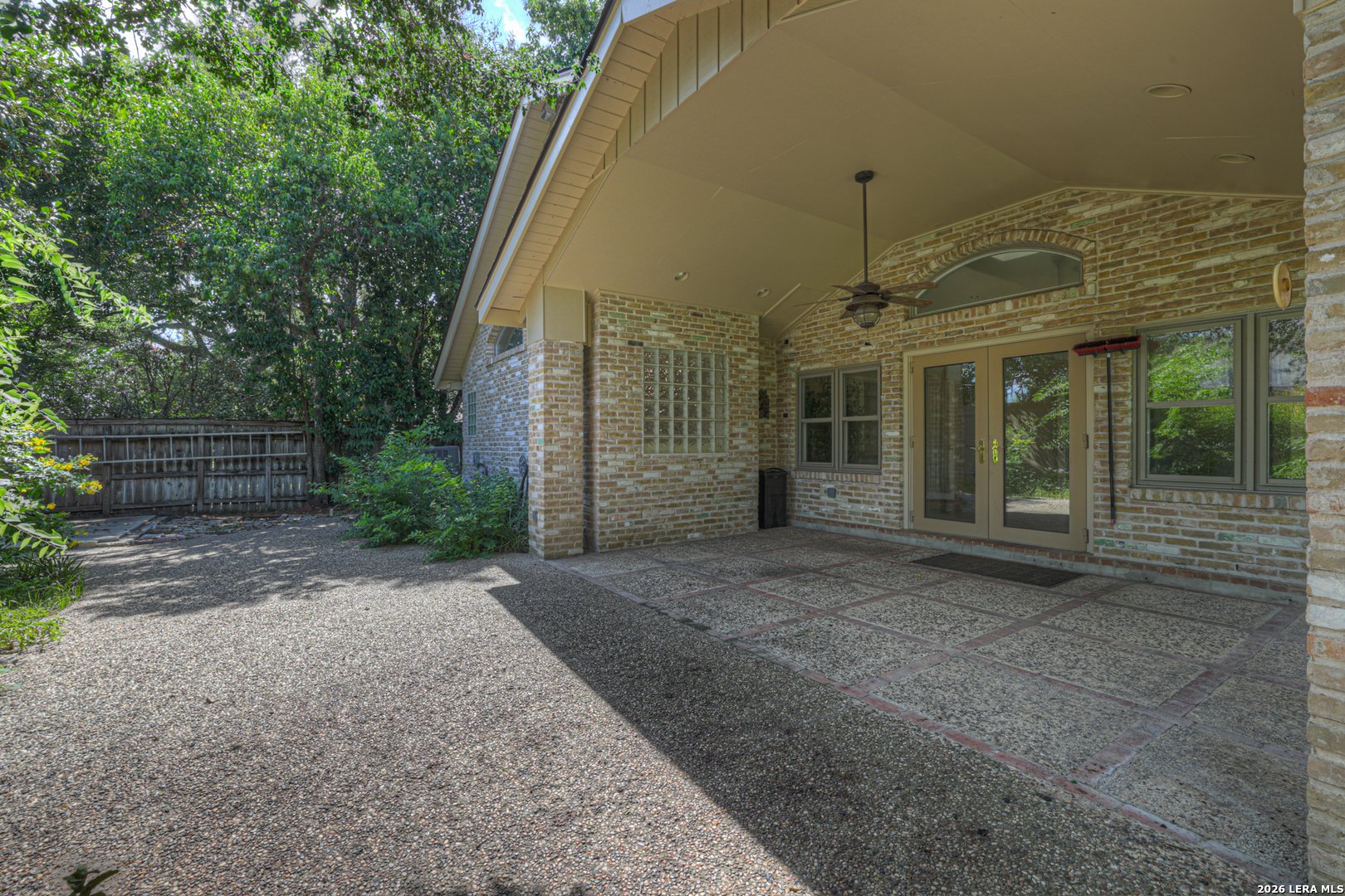 211 Royal Oaks San Antonio TX 78209