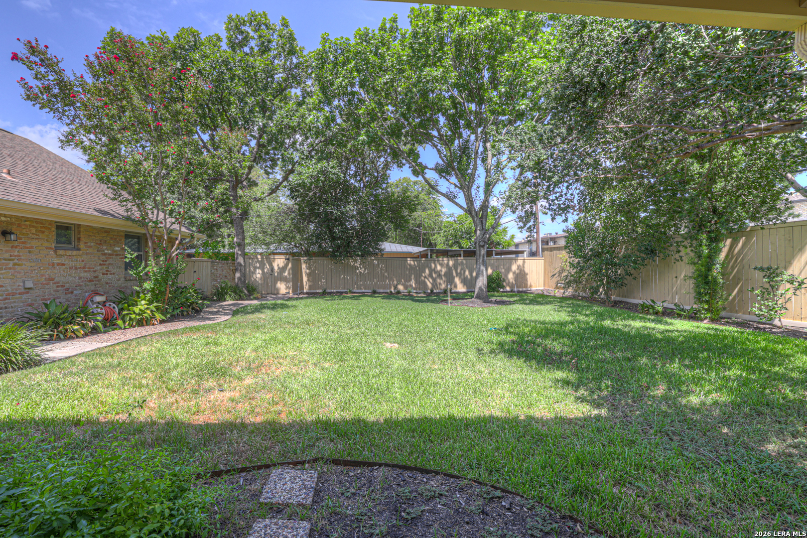 211 Royal Oaks San Antonio TX 78209