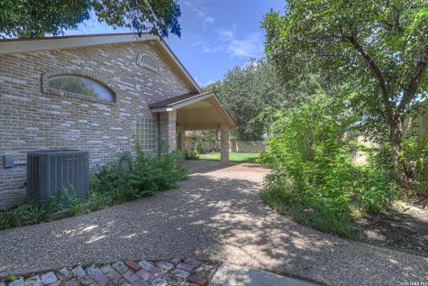 211 Royal Oaks San Antonio TX 78209