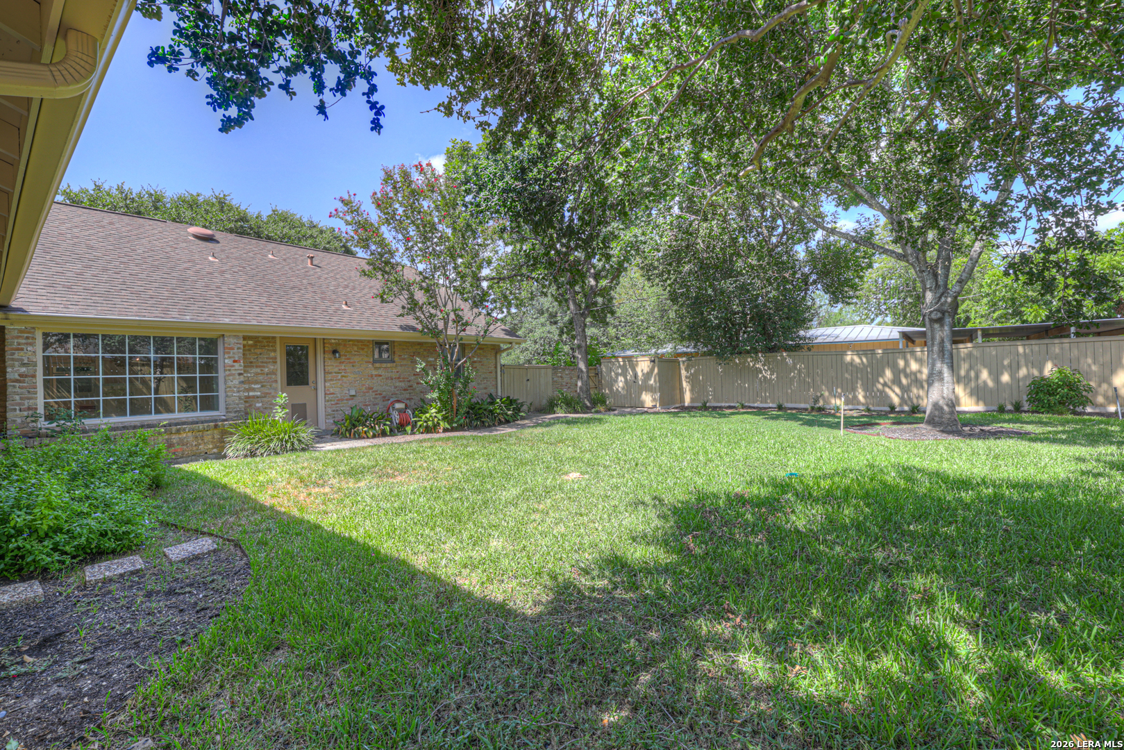211 Royal Oaks San Antonio TX 78209