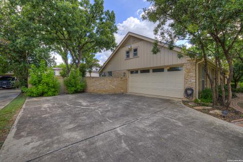 211 Royal Oaks San Antonio TX 78209