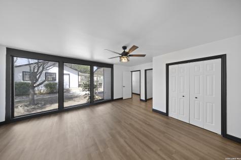 703 Glamis San Antonio TX 78223
