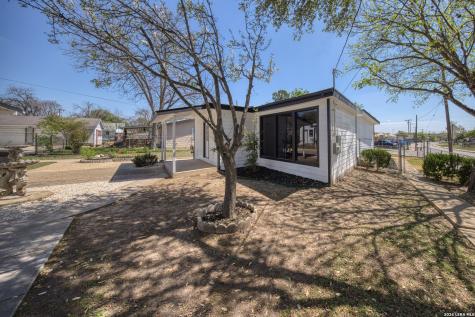 703 Glamis San Antonio TX 78223