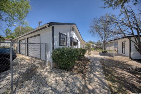 703 Glamis San Antonio TX 78223
