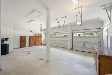 10426 Palmera Helotes TX 78023