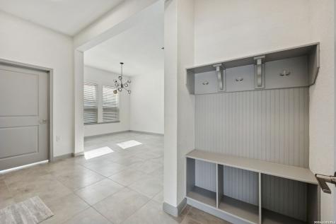 10426 Palmera Helotes TX 78023