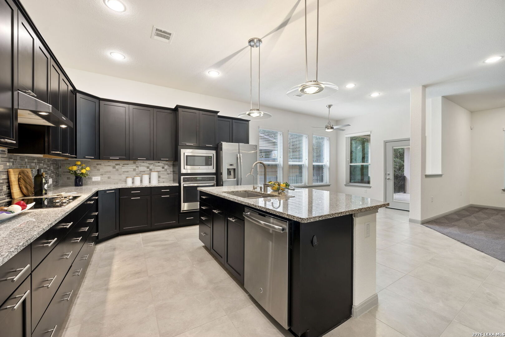10426 Palmera Helotes TX 78023