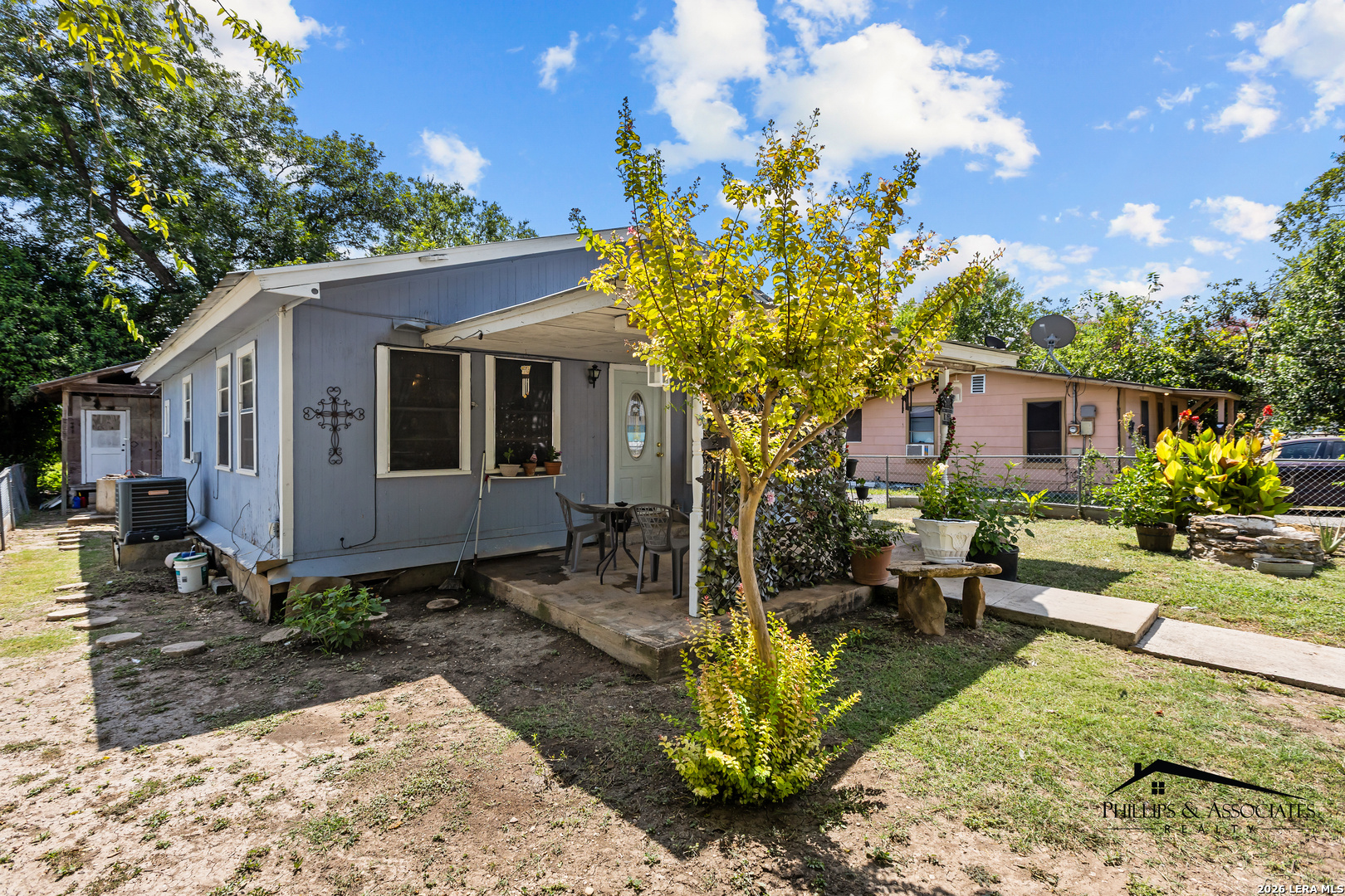 1709 Avenue E Hondo TX 78861