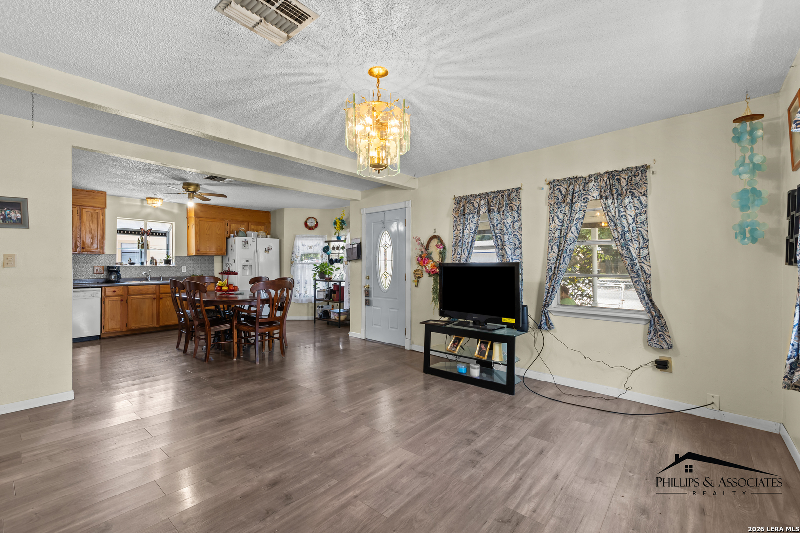 1709 Avenue E Hondo TX 78861