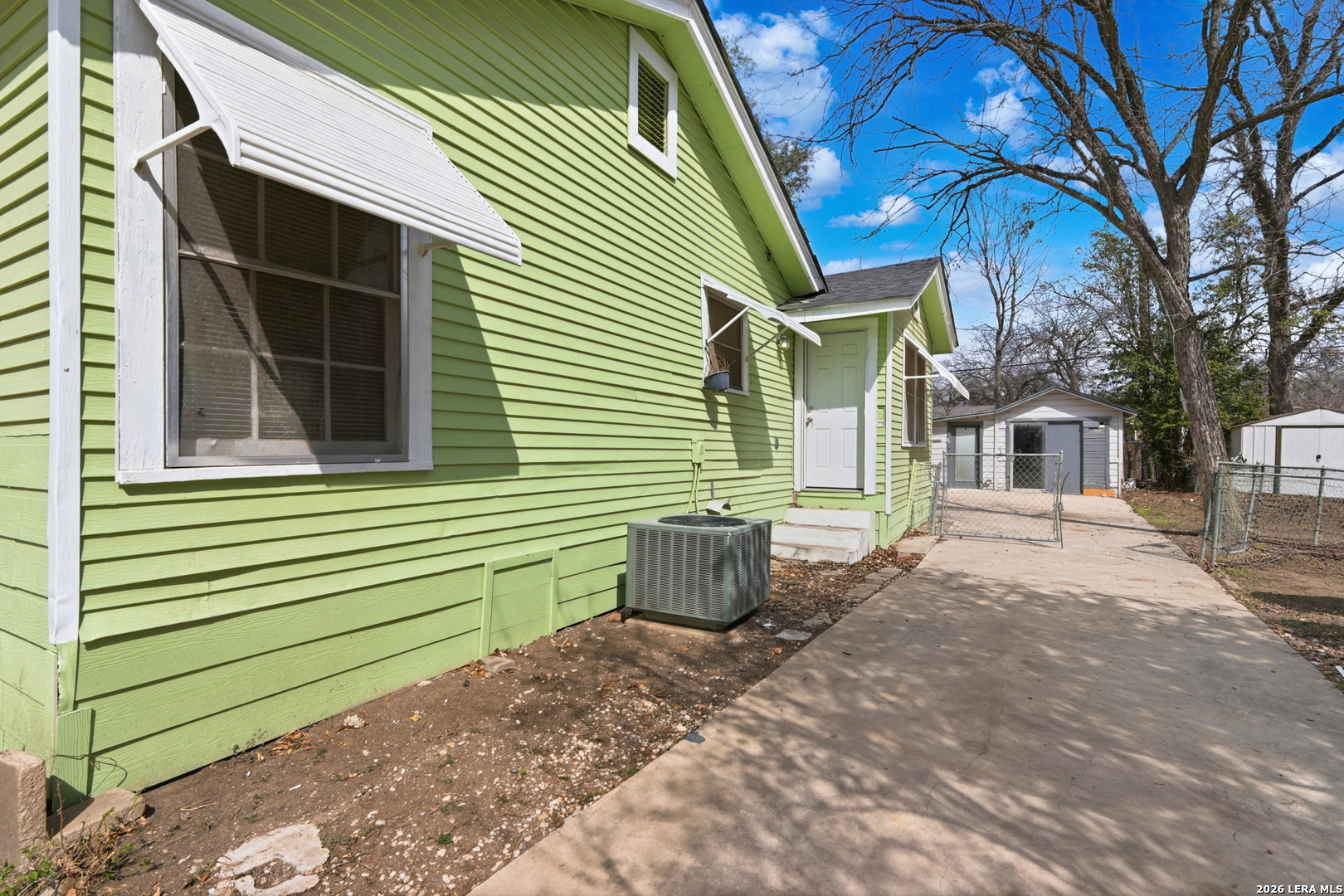 1235 Sims San Antonio TX 78225