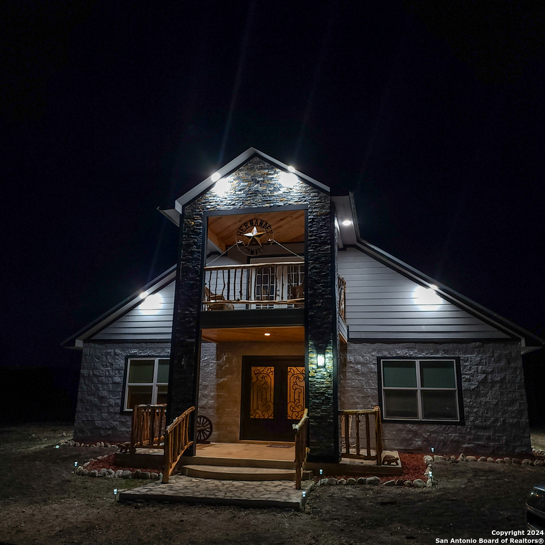136 Cardinal Drive Camp Wood TX 78833