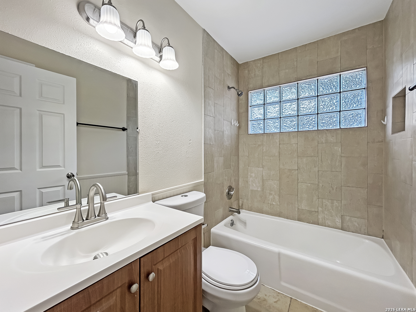 206 Lost Forest Street Live Oak TX 78233