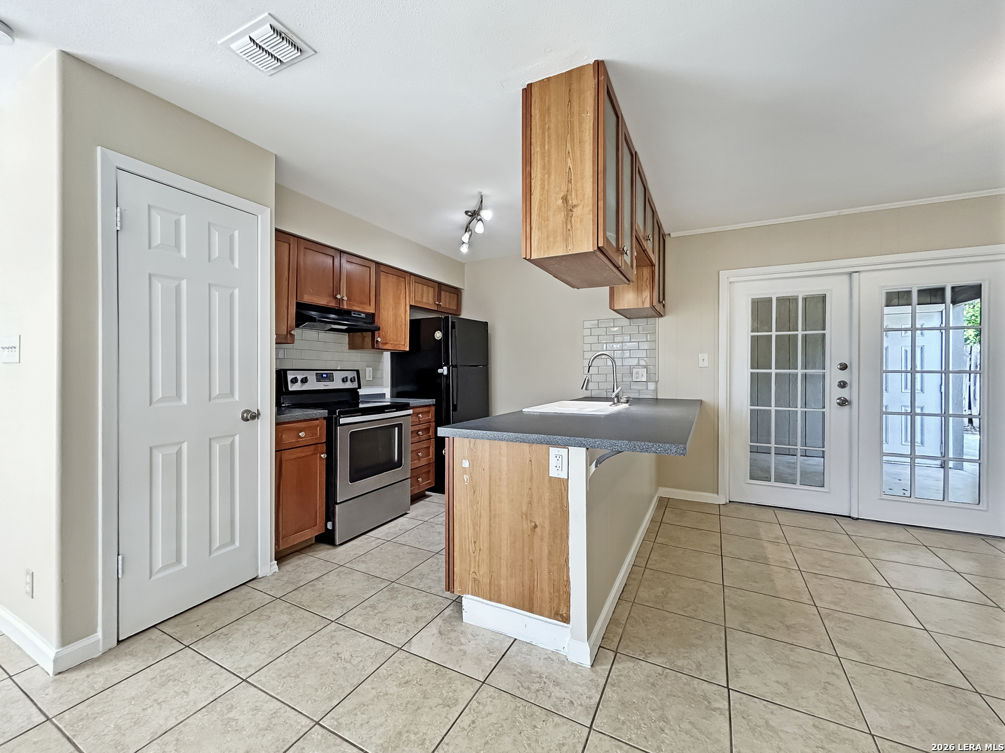 206 Lost Forest Street Live Oak TX 78233
