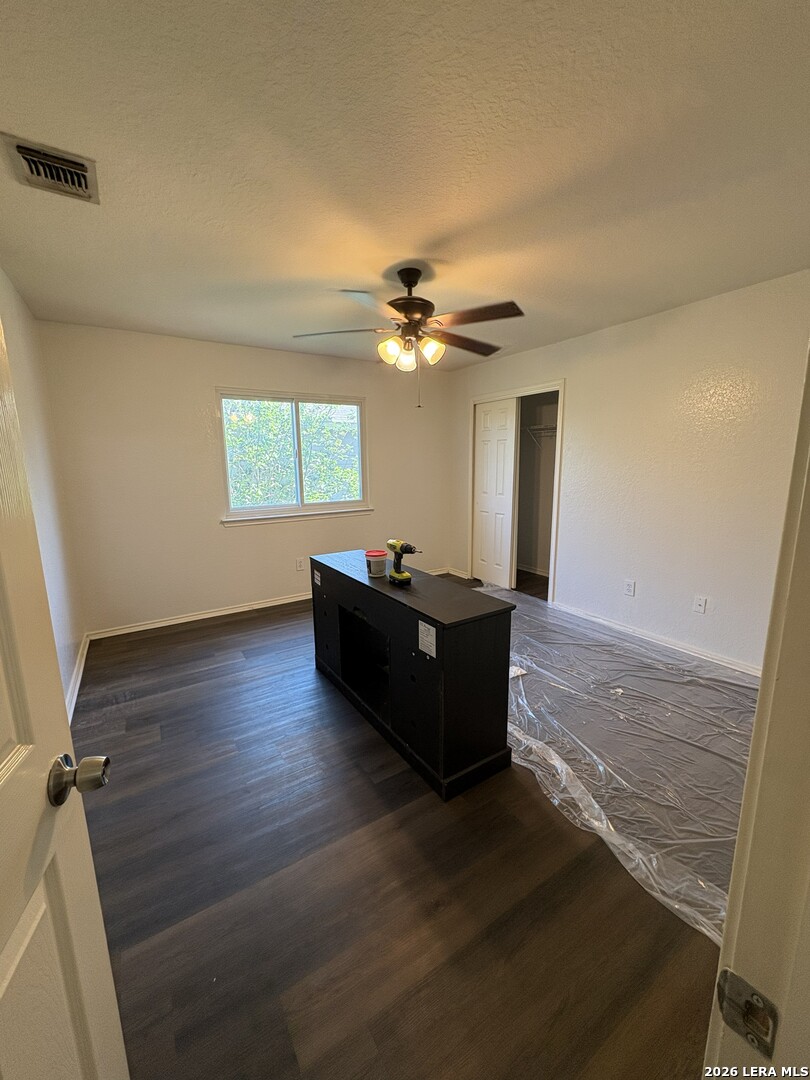 9410 Hacienda Acres San Antonio TX 78245