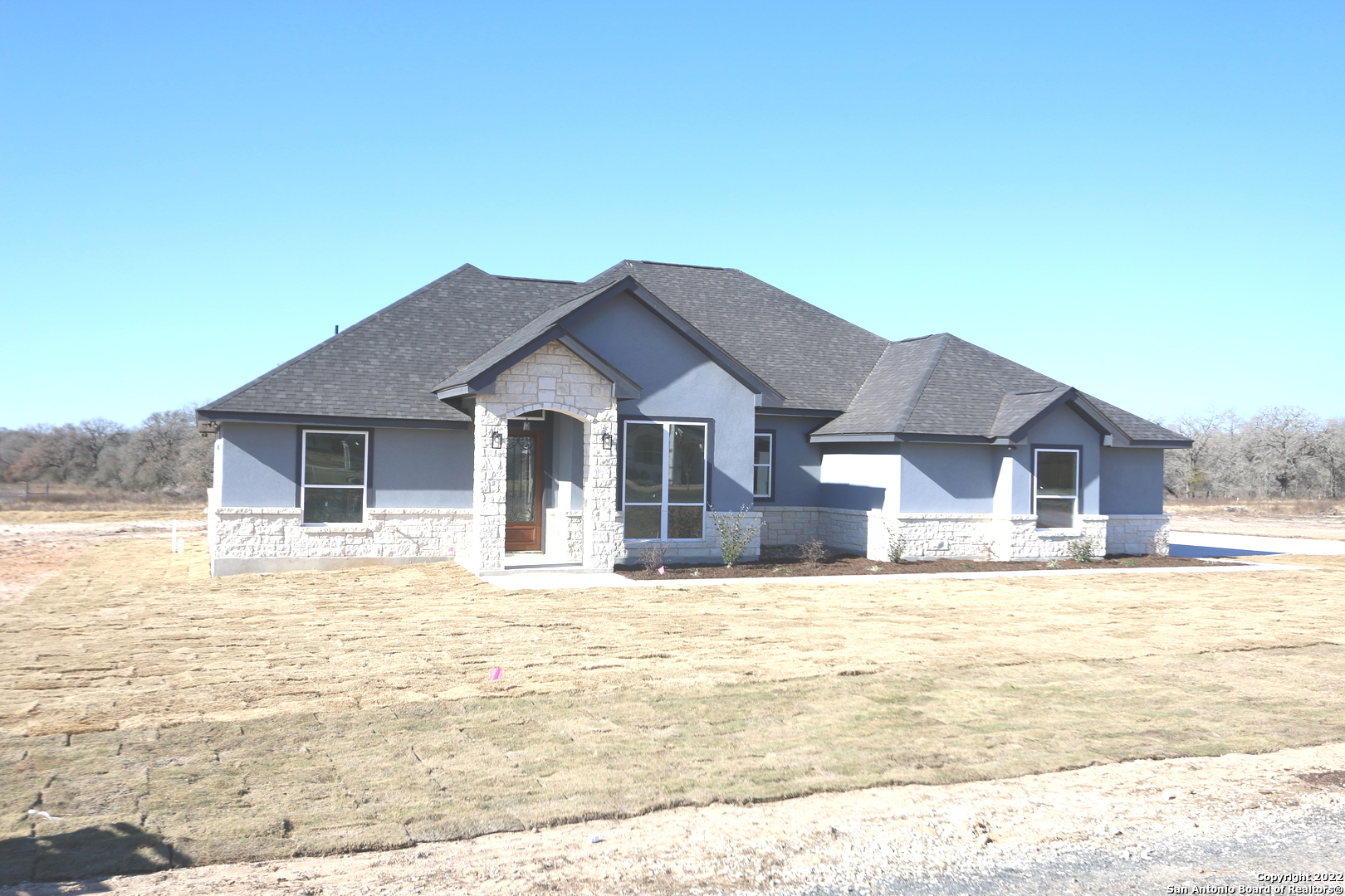 105 Ranchers Way Floresville TX 78114