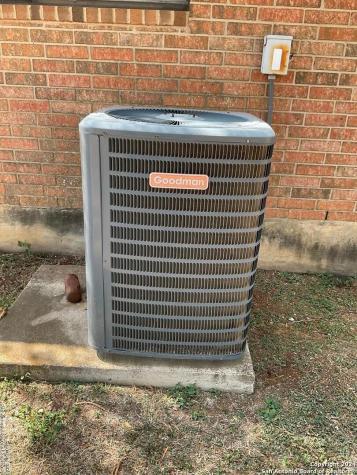 636 Fm 2790 Lytle TX 78052