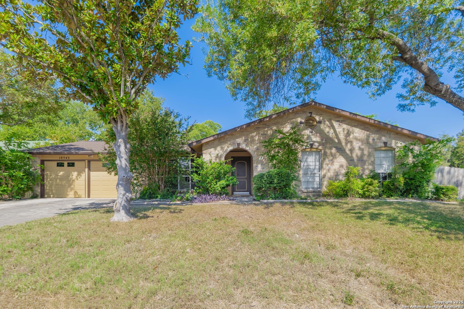 10543 Big Mesa Street Converse TX 78109