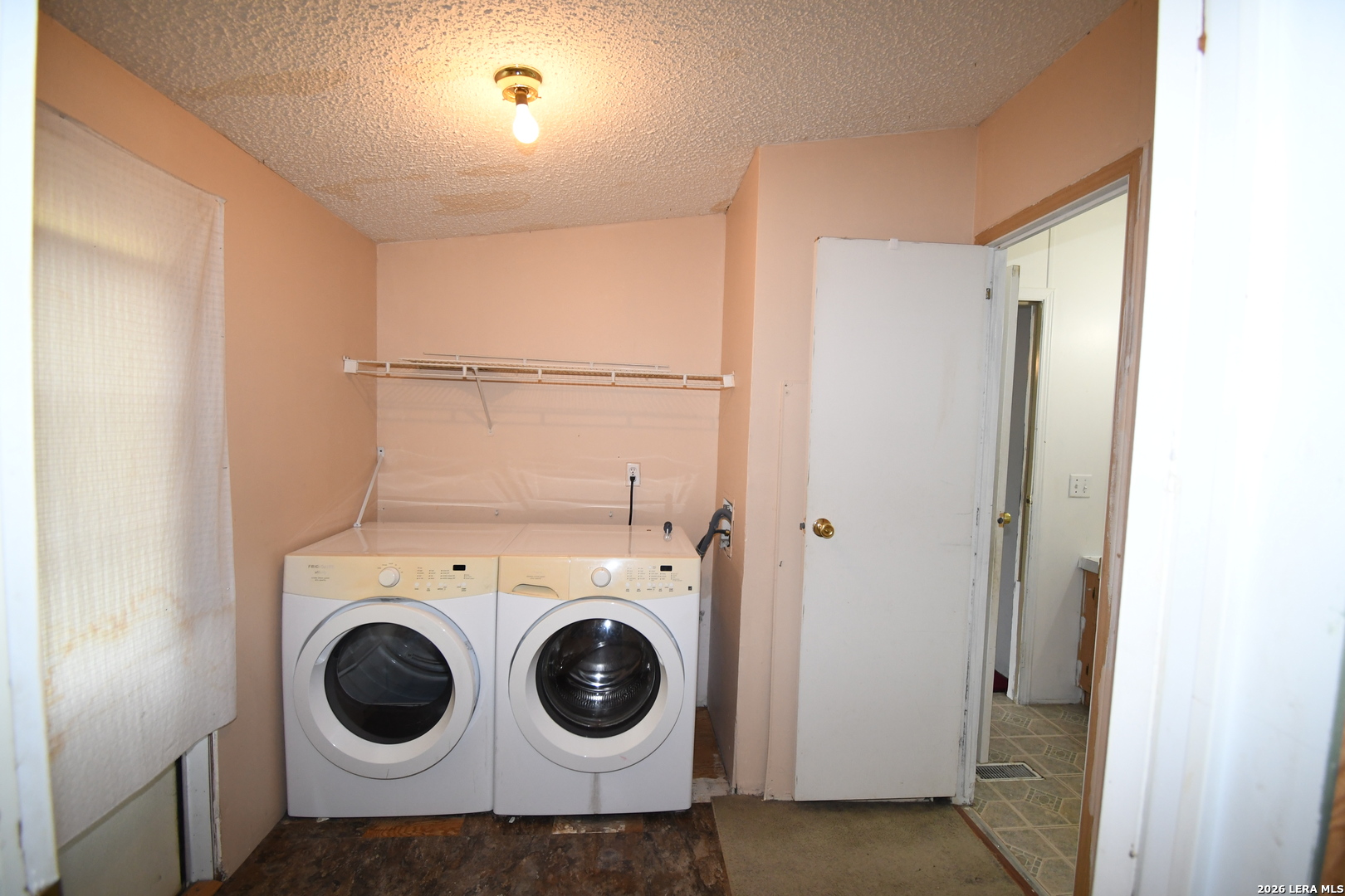 517 Corley Drive Devine TX 78016