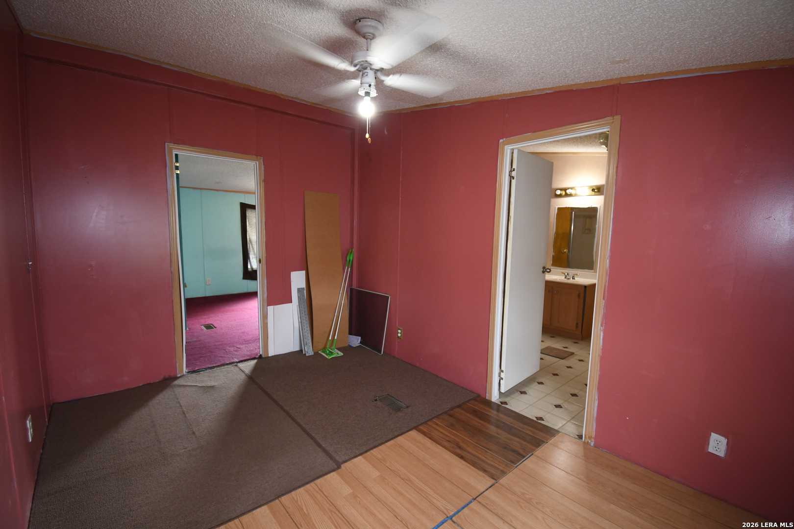517 Corley Drive Devine TX 78016