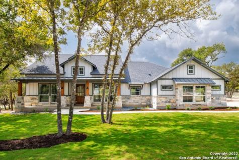 138 Wood Valley Drive Adkins TX 78101