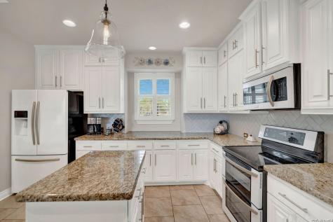 768 County Road 664 Devine TX 78016