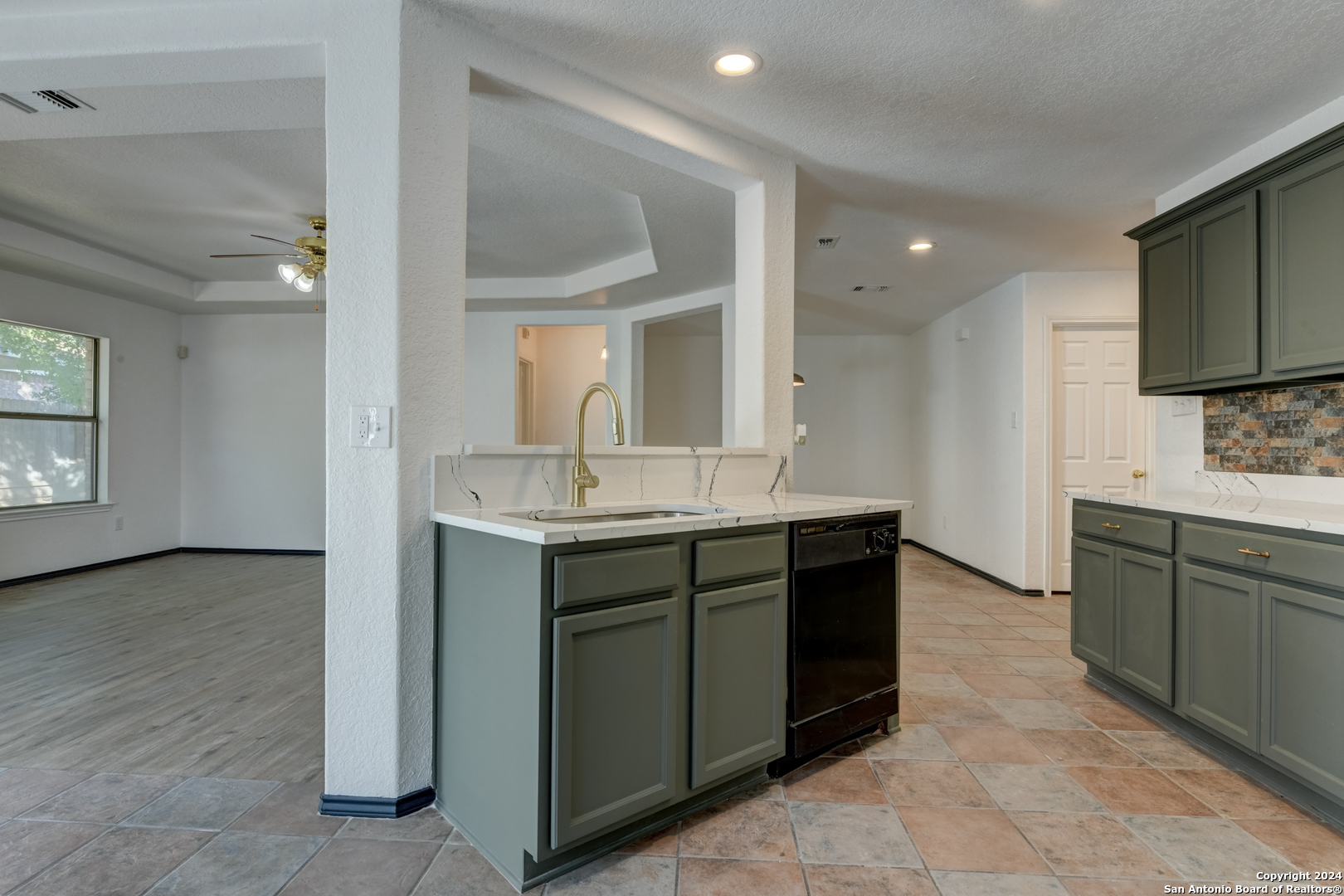 8234 Grissom Circle San Antonio TX 78251