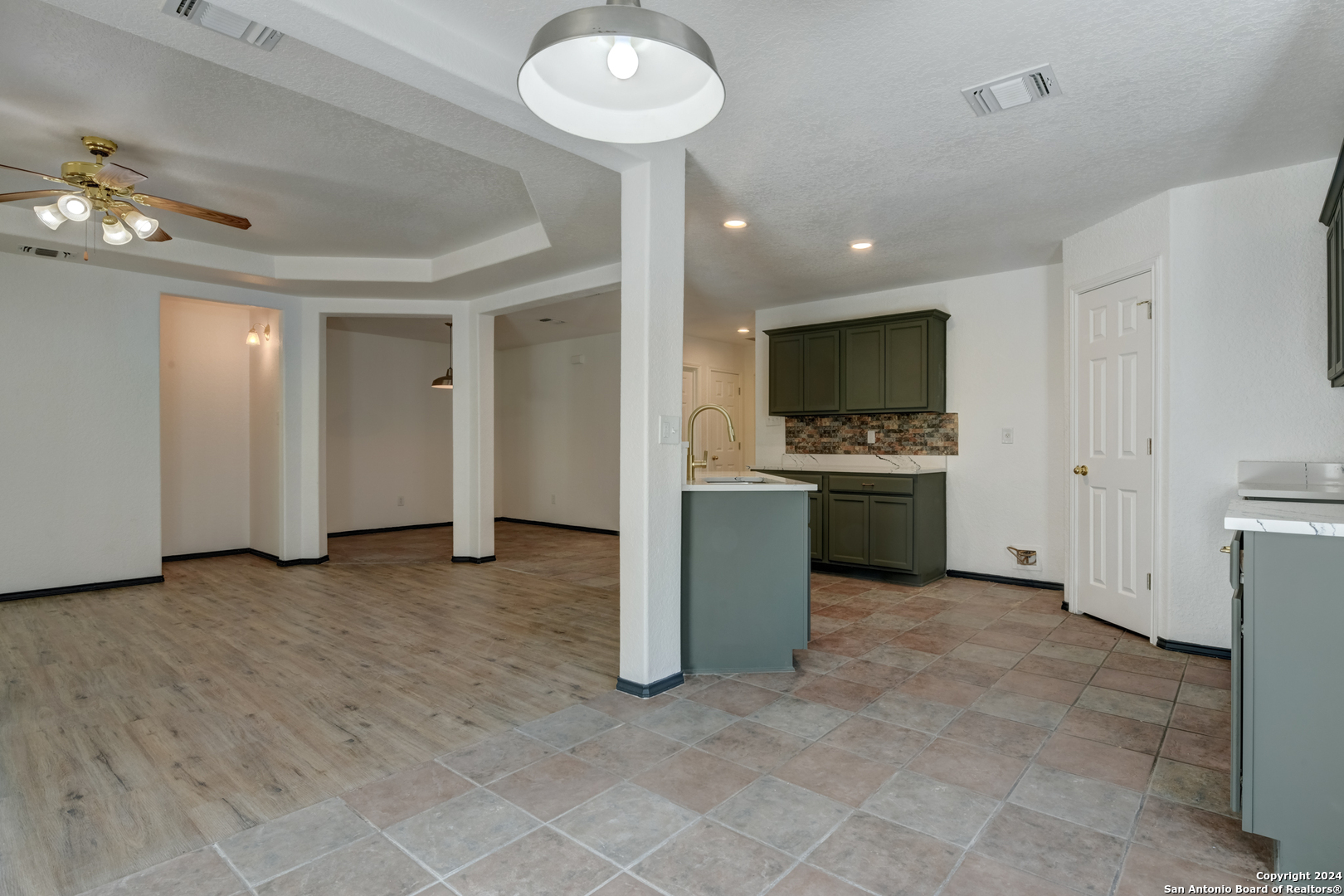 8234 Grissom Circle San Antonio TX 78251