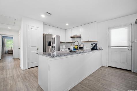 4118 Southton Tarn San Antonio TX 78223