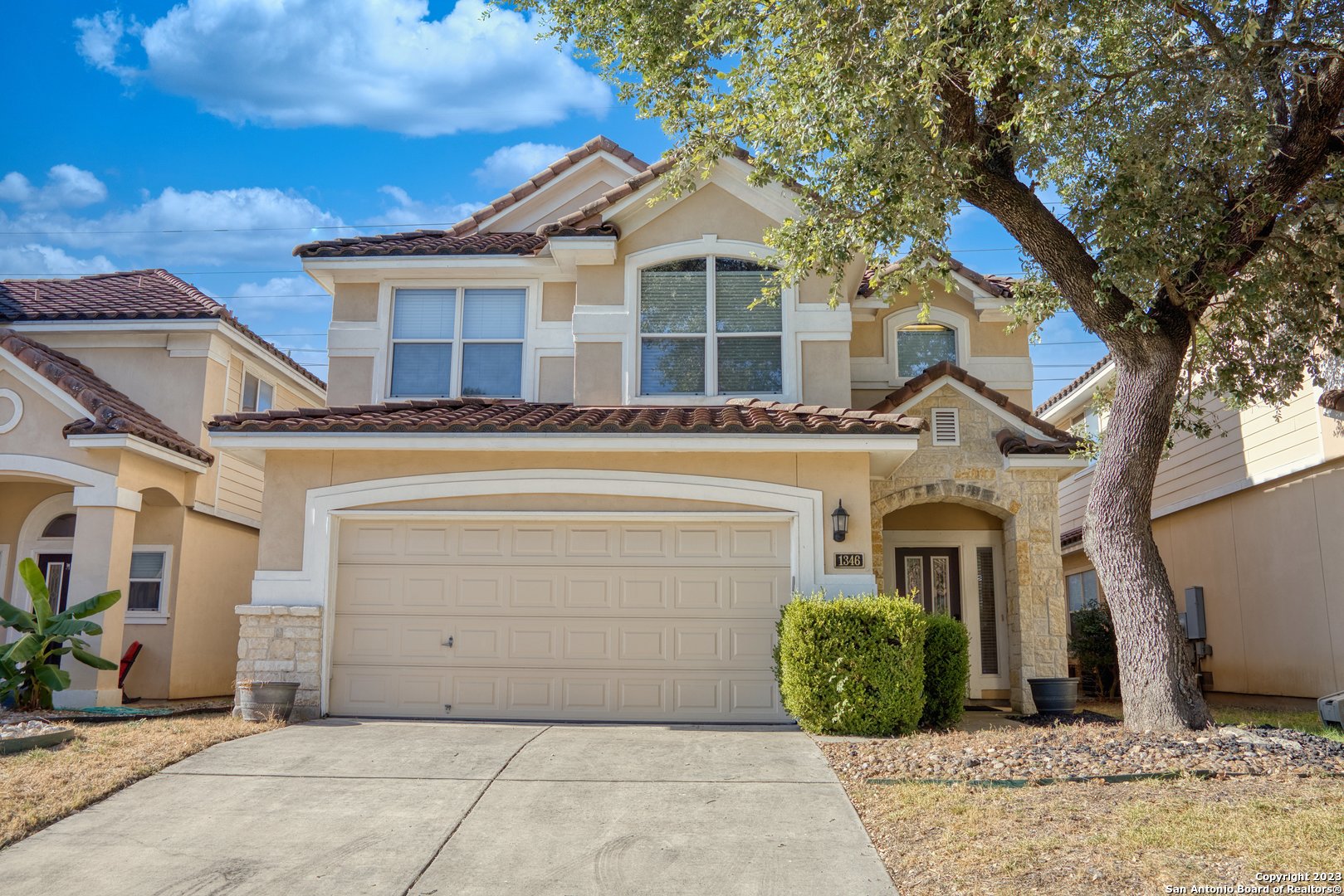 1346 Pinnacle Falls San Antonio TX 78260