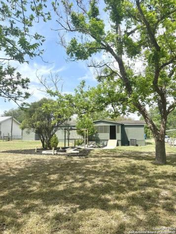 105 Tabler Seguin TX 78155