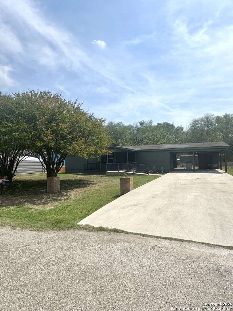 105 Tabler Seguin TX 78155