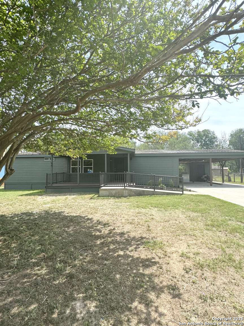 105 Tabler Seguin TX 78155