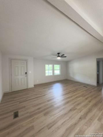 105 Tabler Seguin TX 78155