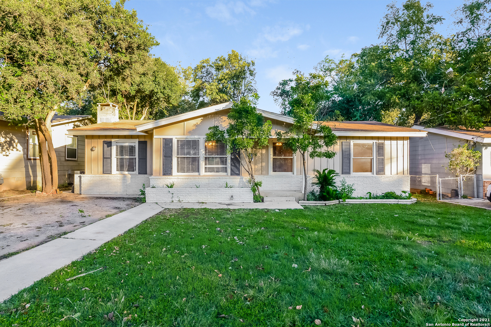 340 Oakcrest Drive New Braunfels TX 78130
