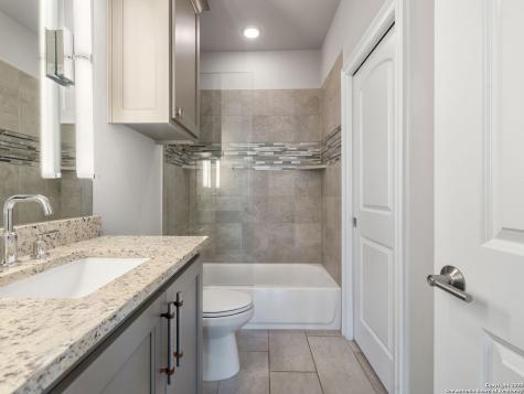 4020 Luz Del Faro San Antonio TX 78261
