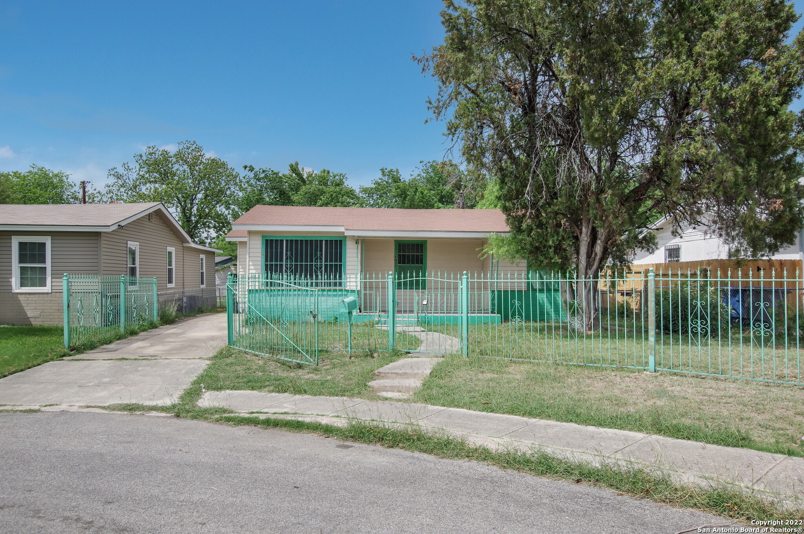 3723 W Poplar Street San Antonio TX 78228