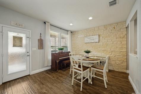 10530 Coyote Run San Antonio TX 78254
