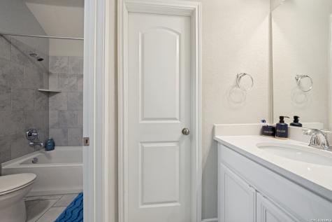 10530 Coyote Run San Antonio TX 78254