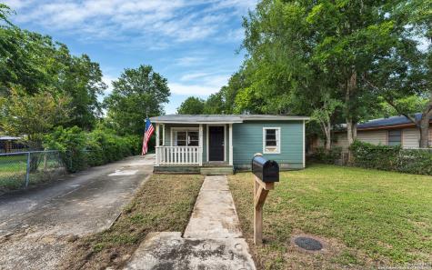 1027 Morelos Street Seguin TX 78155
