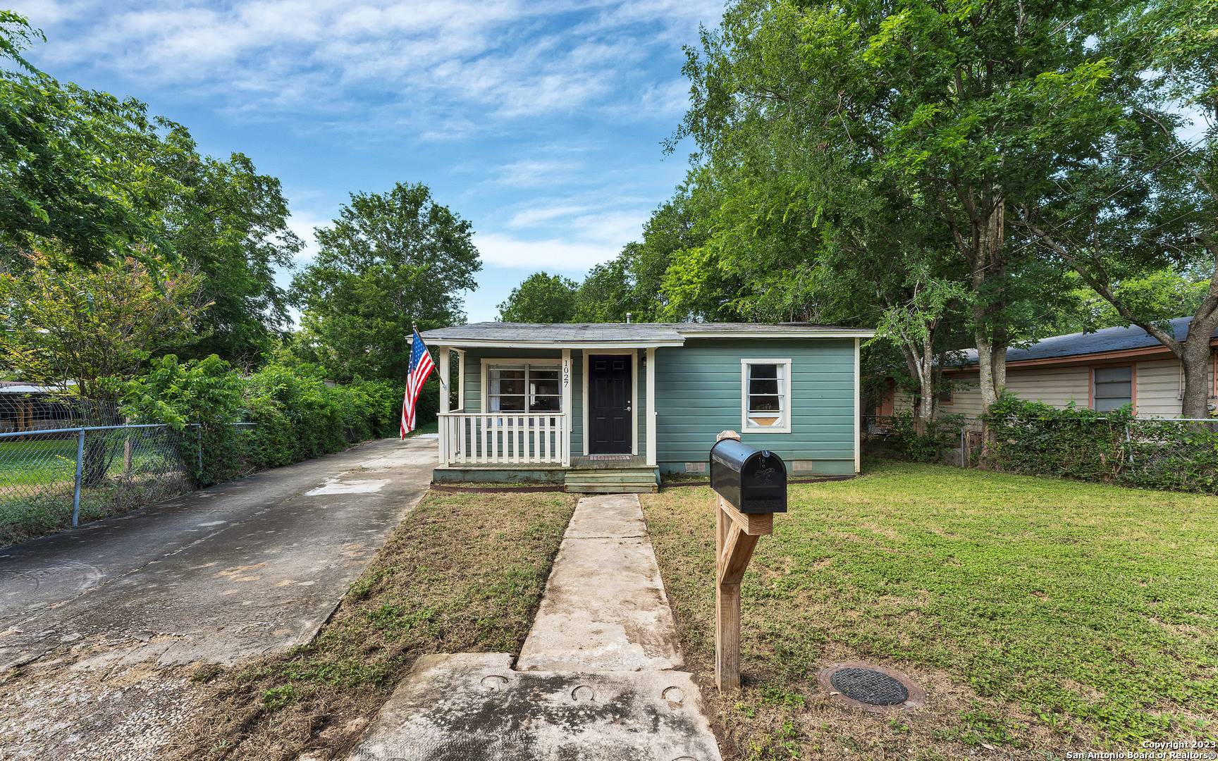 1027 Morelos Street Seguin TX 78155