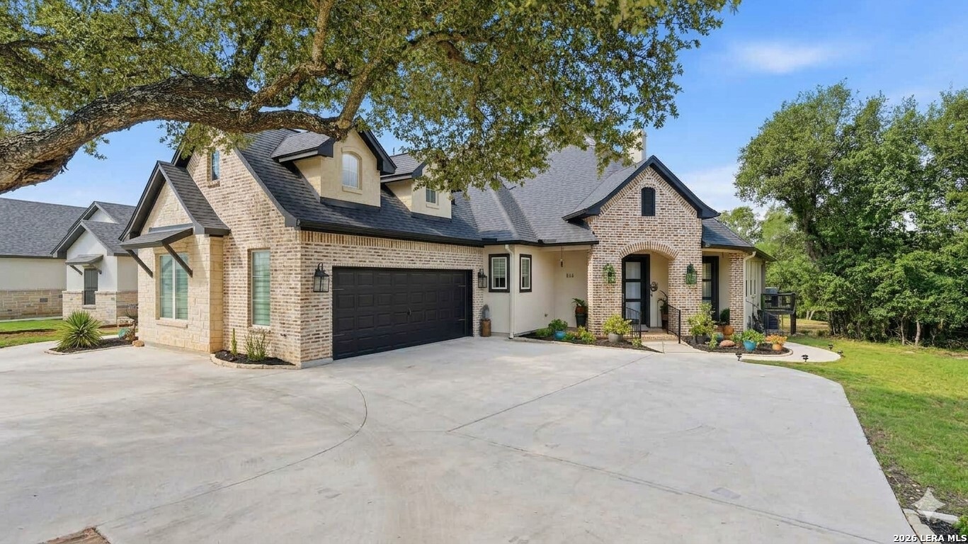 210 Jeff Vaughn Blanco TX 78606