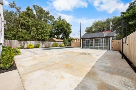 1943 W Magnolia Avenue San Antonio TX 78201