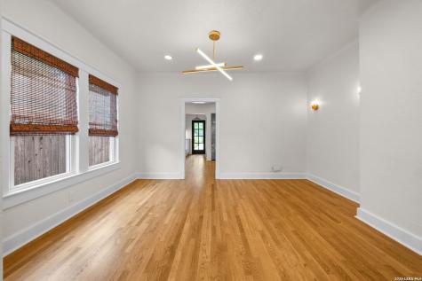 1943 W Magnolia Avenue San Antonio TX 78201