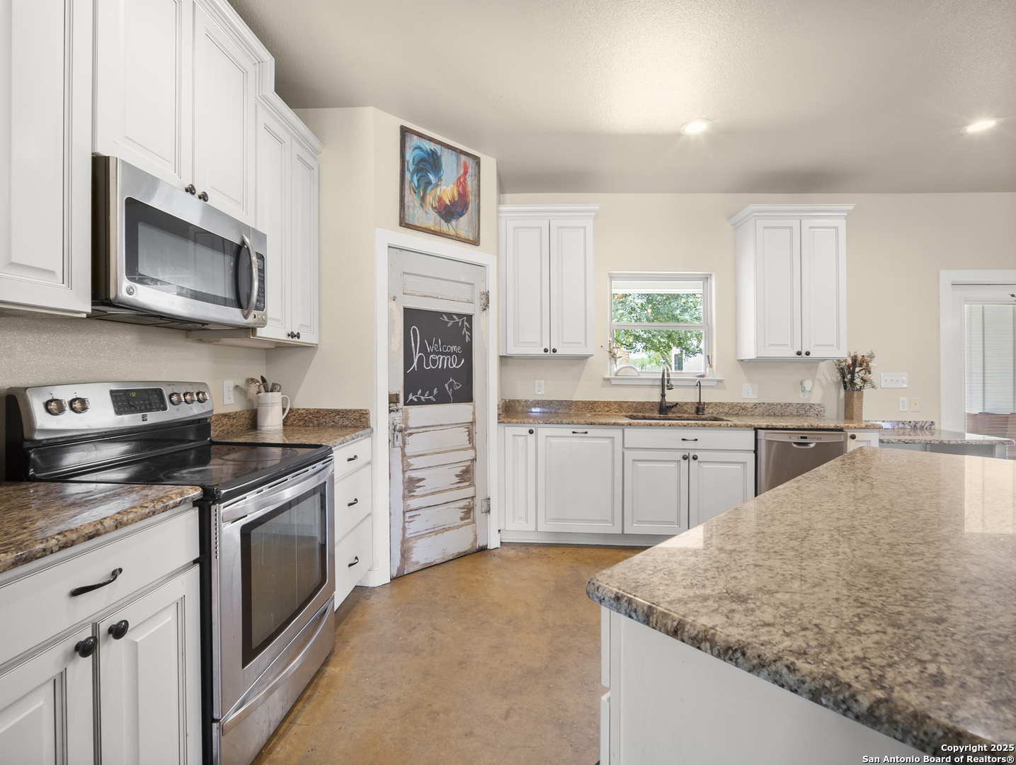 590 County Road 431 Pleasanton TX 78064