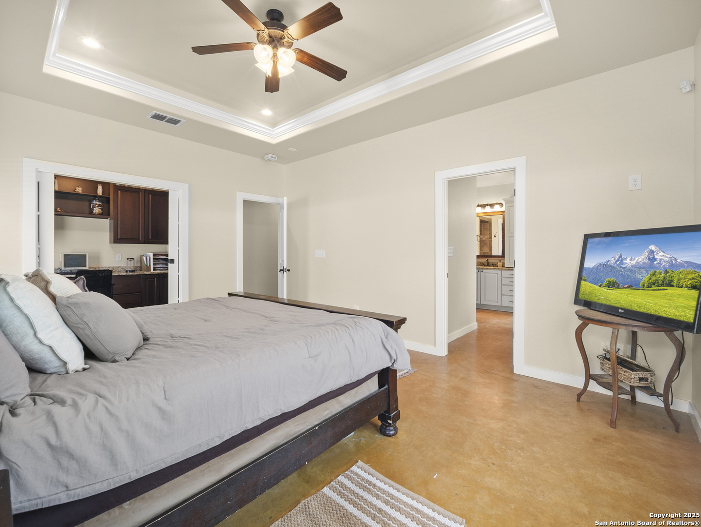 590 County Road 431 Pleasanton TX 78064