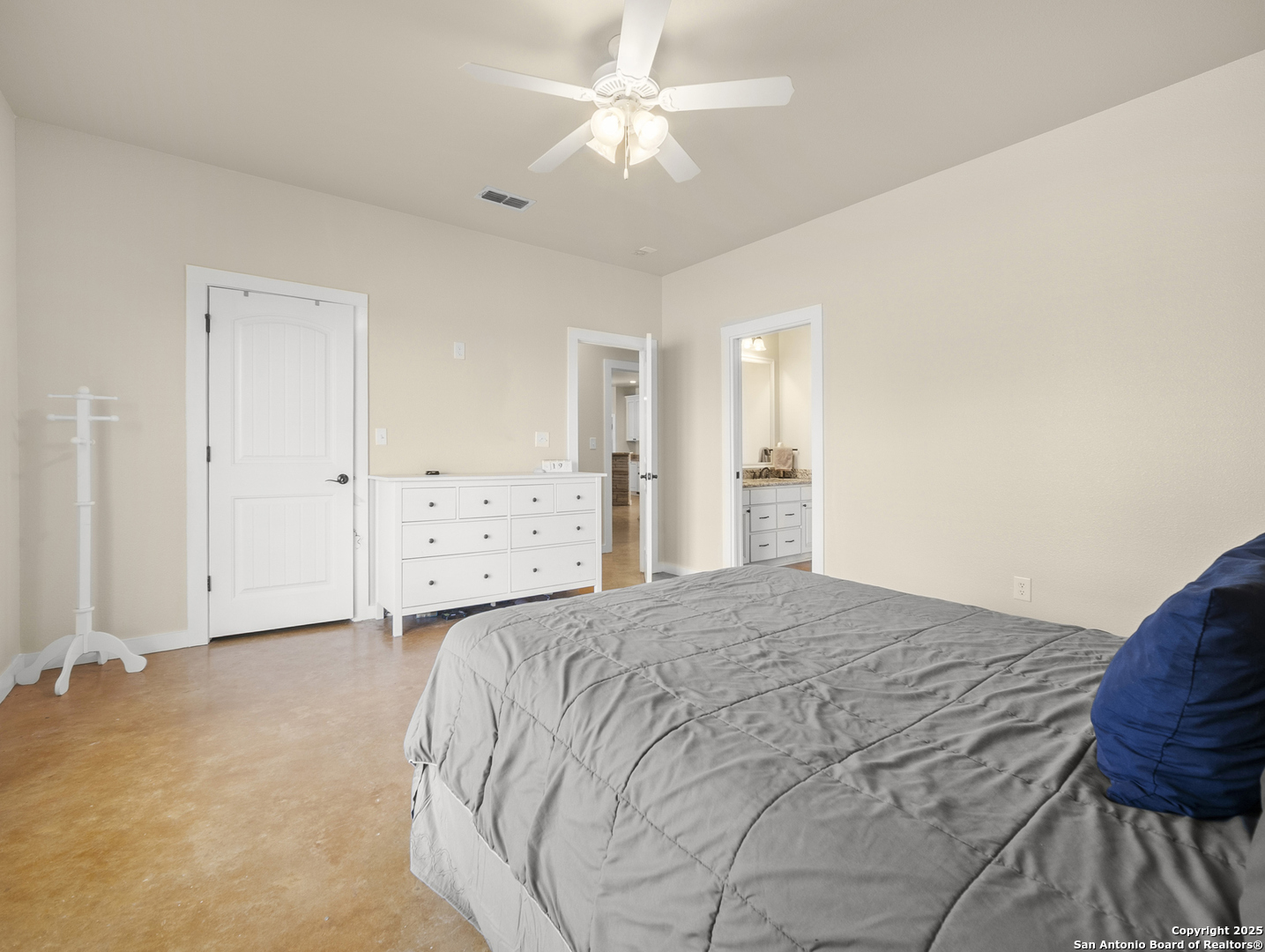 590 County Road 431 Pleasanton TX 78064