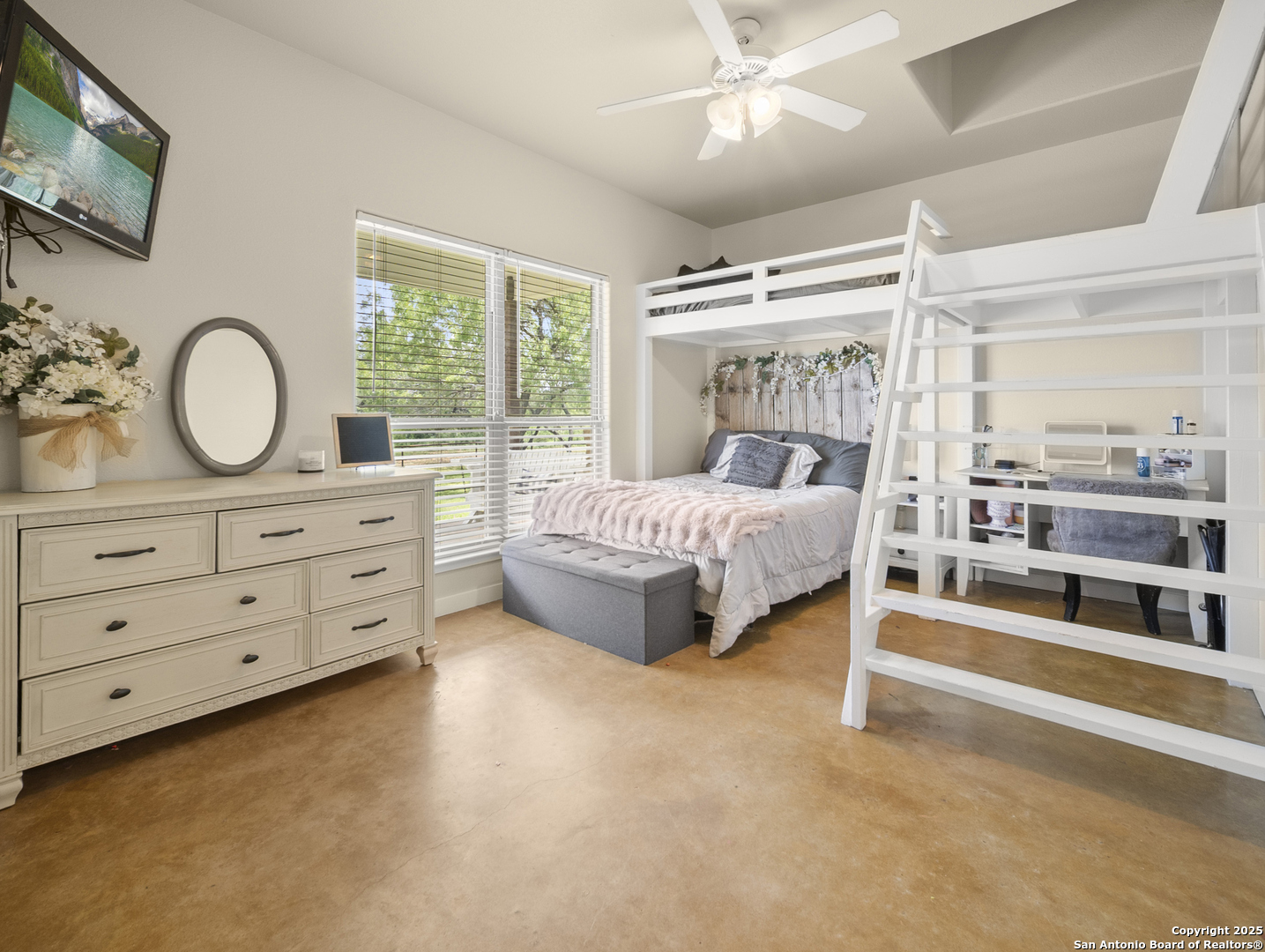 590 County Road 431 Pleasanton TX 78064