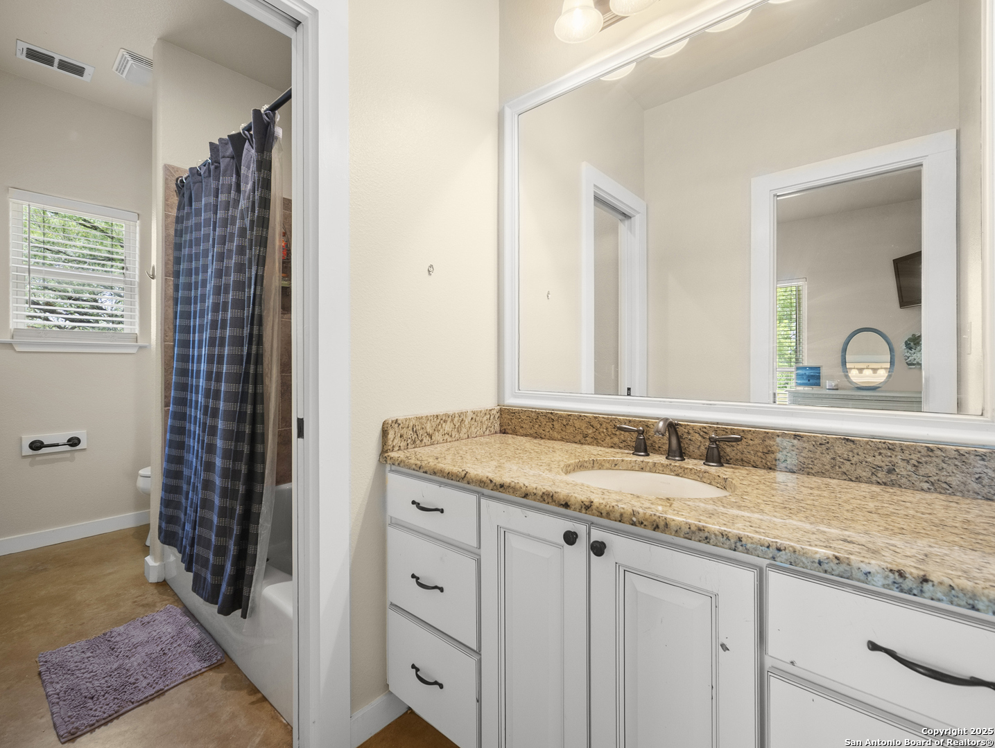 590 County Road 431 Pleasanton TX 78064