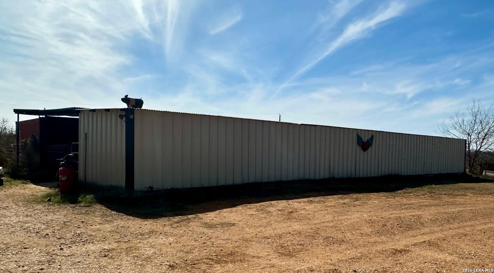 590 County Road 431 Pleasanton TX 78064